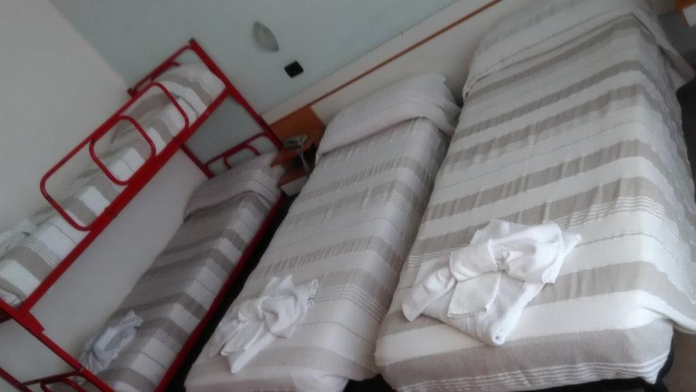 Hotel Marilonda Rimini Extérieur photo