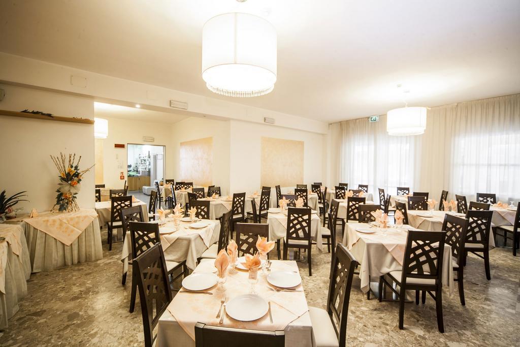 Hotel Marilonda Rimini Extérieur photo